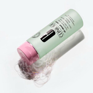 Clinique All About Clean Yağlı Cilt İçin Sıvı Yüz Sabunu 200 ml - 2