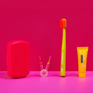 Curaprox Be You Travel Set - Koyu Pembe - 2