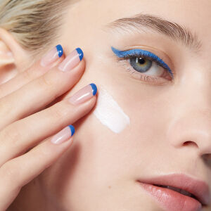 Nuxe Creme Fraiche de Beaute 48h Nemlendirici Dolgunlaştırıcı Bakım Kremi 50 ml - 4