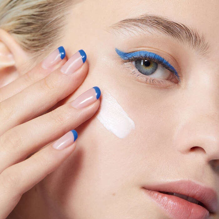 Nuxe Creme Fraiche de Beaute 48h Nemlendirici Dolgunlaştırıcı Bakım Kremi 50 ml - 4