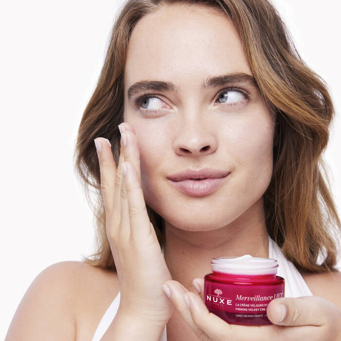 Nuxe Merveillance Lift Kadife Dokulu Sıkılaştırıcı Gündüz Kremi - Kuru Ciltler - 4