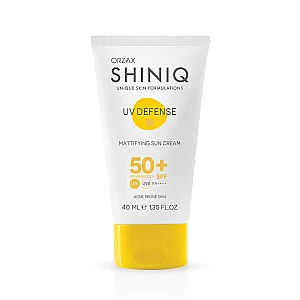 Shiniq Akne Karşıtı Güneş Koruyucu SPF50+ 40 ml - SHINIQ