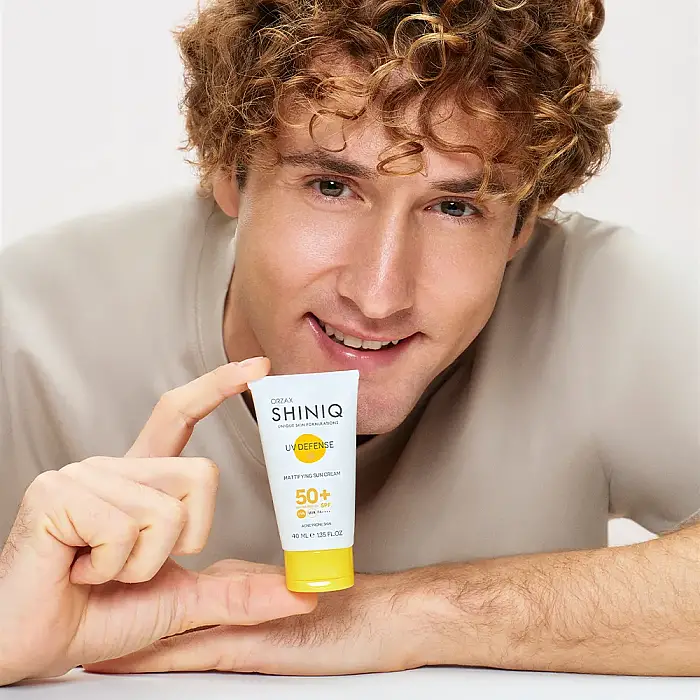 Shiniq Akne Karşıtı Güneş Koruyucu SPF50+ 40 ml - 2