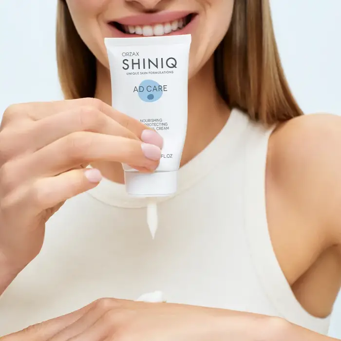 Shiniq Besleyici ve Koruyucu El & Tırnak Kremi 40 ml - 2