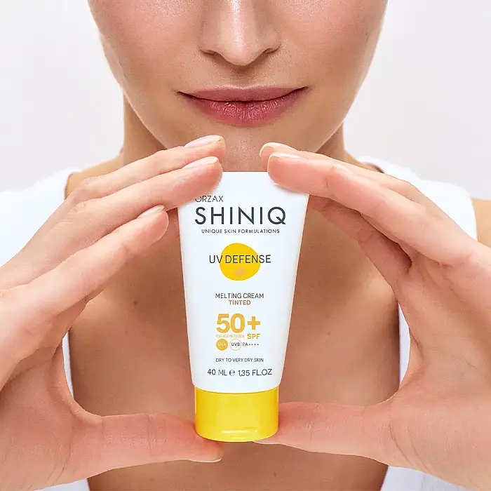 Shiniq Kuru Ciltler İçin Renkli Güneş Koruyucu SPF50+ 40 ml - 2