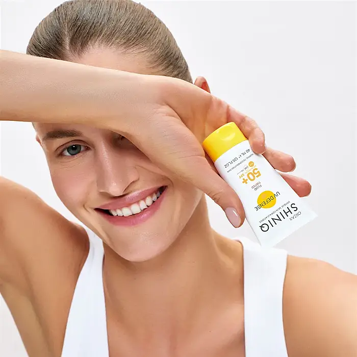 Shiniq Normal ve Karma Ciltler İçin Renkli Güneş Koruyucu SPF50+ 40 ml - 2